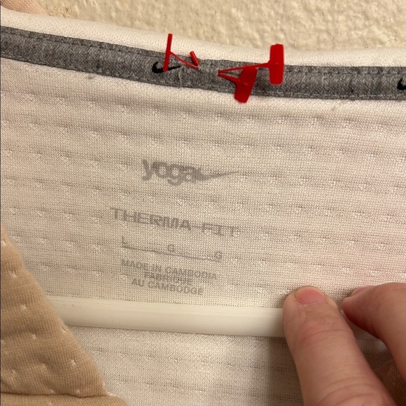 Nike Women Yoga Therma Fit Cream Quilted Hoodie Size Large - Picture 2 of 6